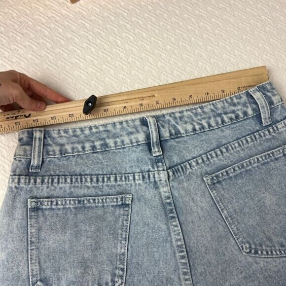 90s Y2K Style Women's Size Large Blue Jean Shorts Jorts Distressed Hem Mom - Picture 9 of 12
